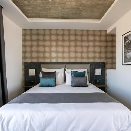 Marea Boutique 4*