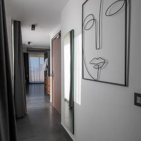 Marea Boutique Hotel 4*