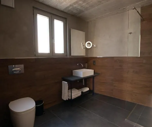 Marea Boutique Hotel 4*